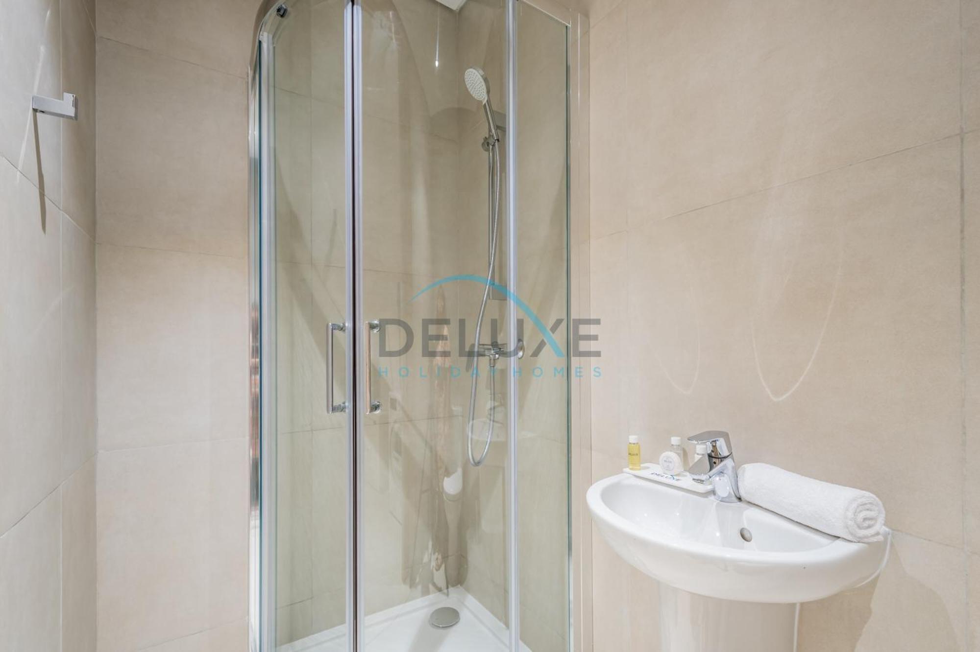 Grand 3br Aparment At The Address Residences In Jbr By Deluxe Homes Apartment *